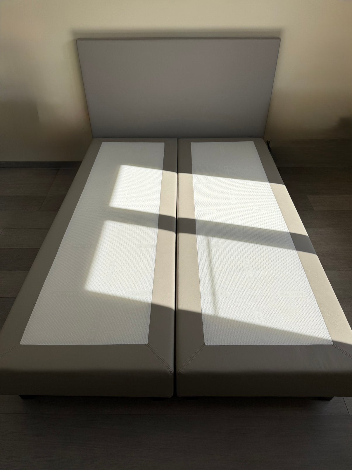 Boxpring Sleepy Scandinavian Celestial 140x200, Huis en Inrichting, Slaapkamer | Boxsprings, Ophalen, Zo goed als nieuw, 200 cm