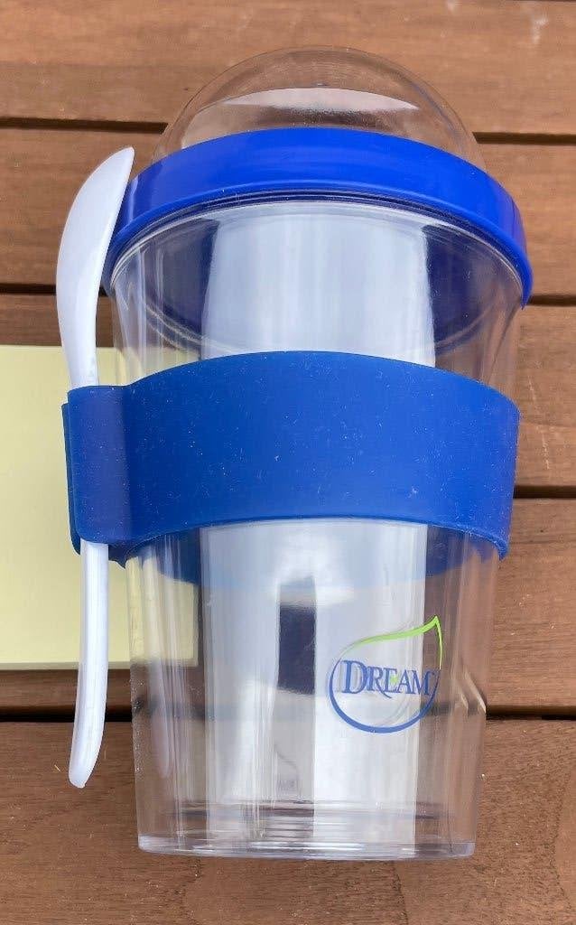 Gobelet Dream avec cuillère, Enlèvement, Neuf, Multicolore, Plastique