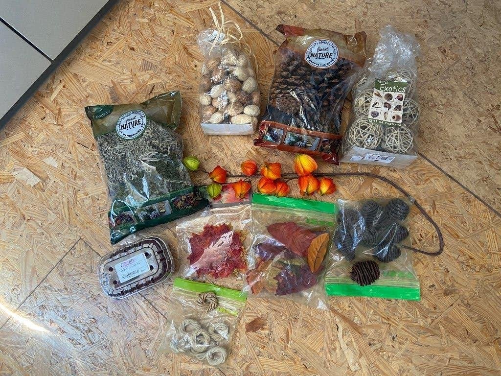 Herfst - knutsel/decoratie gerief, Ophalen of Verzenden, Zo goed als nieuw, Knutselmateriaal