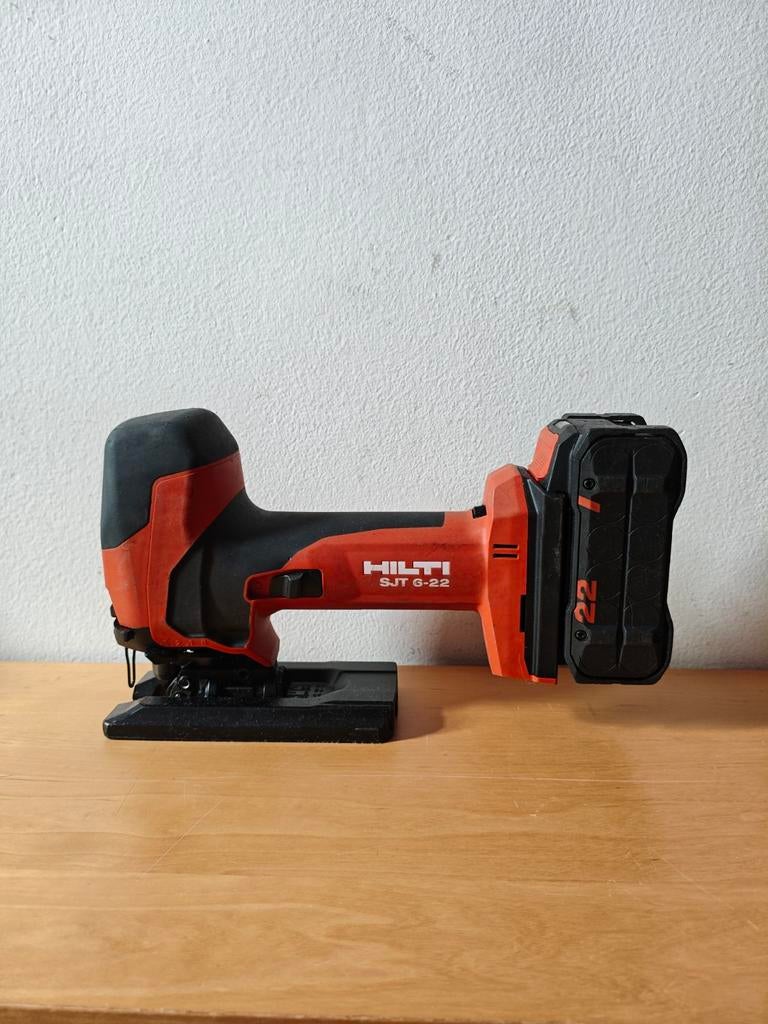 Hilti decoupeerzaag met batterij zonder oplader, Doe-het-zelf en Bouw, Gereedschap | Handgereedschap, Ophalen, Gebruikt