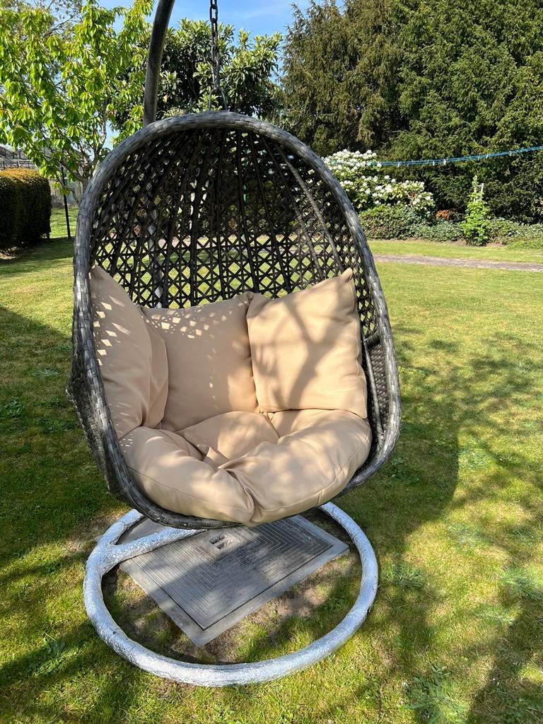 Hangstoel, Ophalen, Zo goed als nieuw