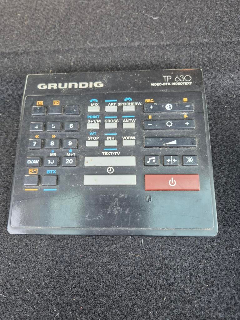 télécommande vintage Grundig TP 630. 

Modèle : TP 630, Enlèvement ou Envoi, Utilisé, Grundig