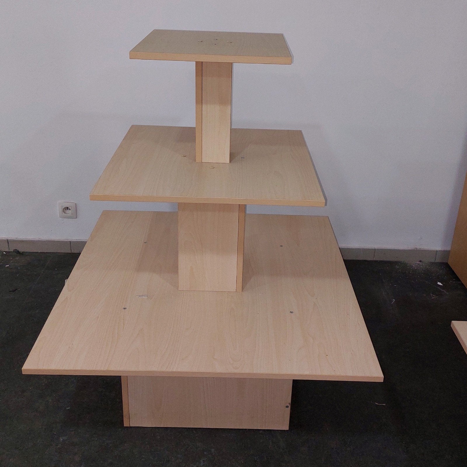 Houten presentatietafel, Huis en Inrichting, Ophalen