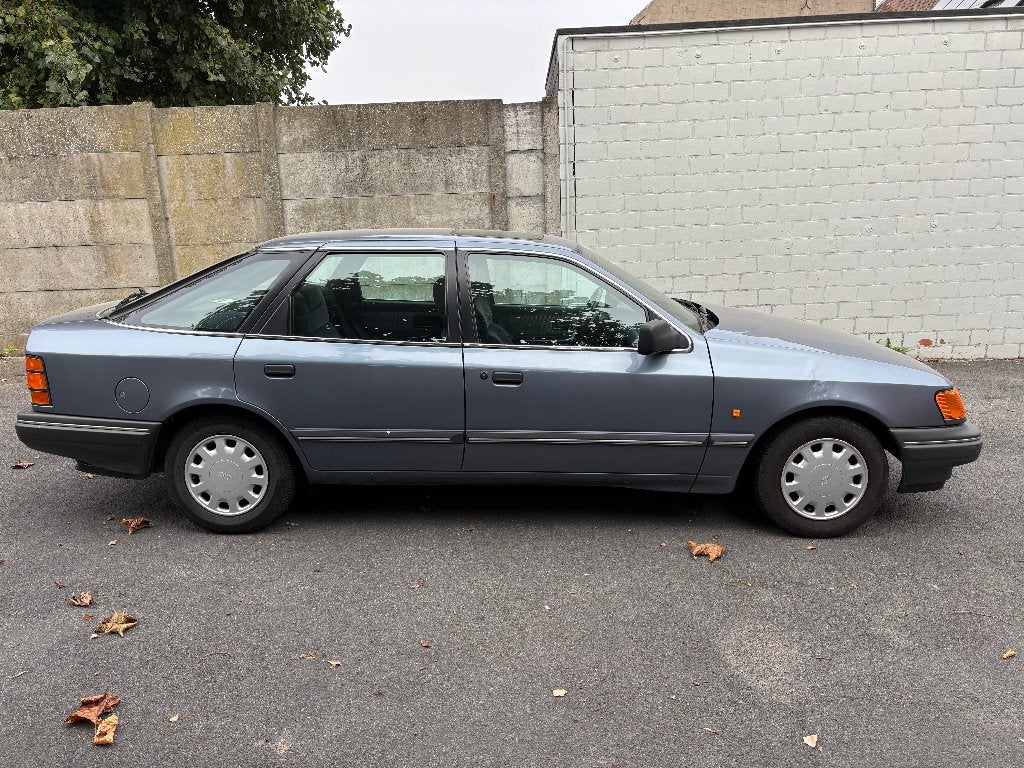 Ford Scorpio 2.4i Grand Luxe, foto 6