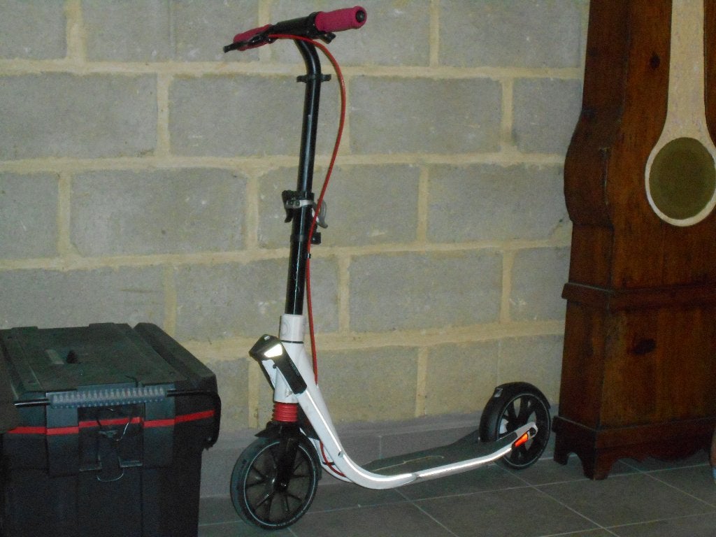 trotinette oxelo decatlon prix 25 euros, Vélos & Vélomoteurs, Enlèvement, Neuf