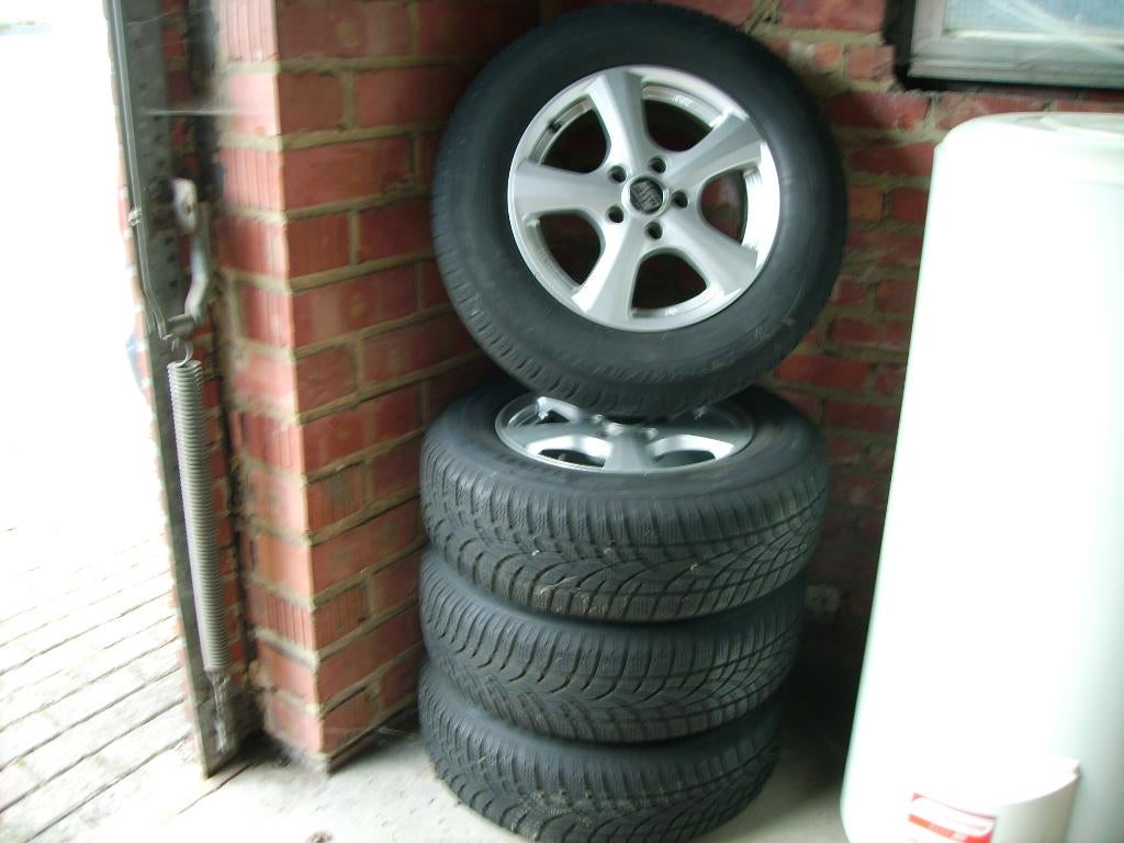 WINTERBANDEN  MET VELGEN  16 DUIM, Auto-onderdelen, Banden en Velgen, Ophalen, 16 inch, Banden en Velgen, Winterbanden