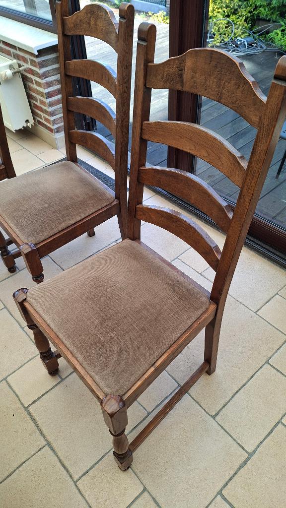Gratis stoelen., Ophalen