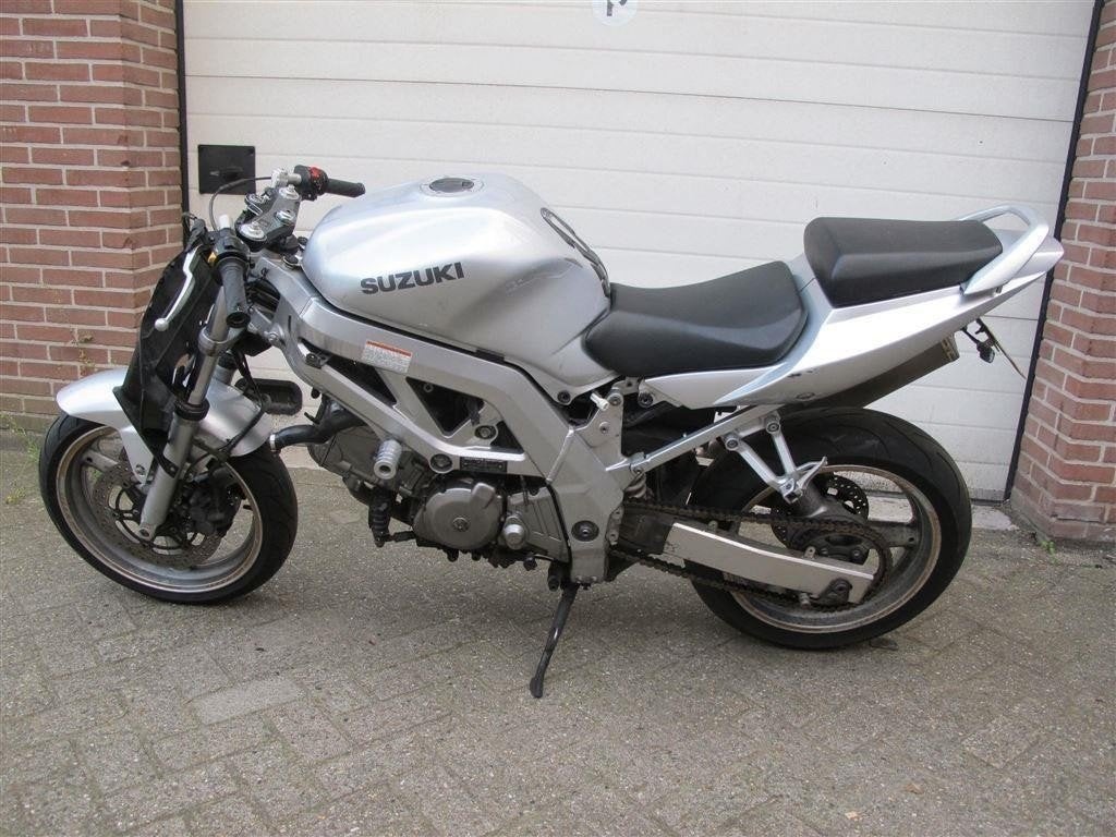 Suzuki 1B SV650 2004 onderdelen oa sportuitlaat frame, Ophalen of Verzenden, Gebruikt