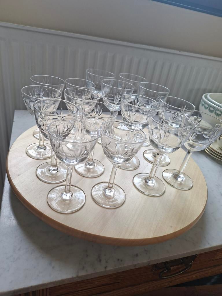 30 verres à liqueur