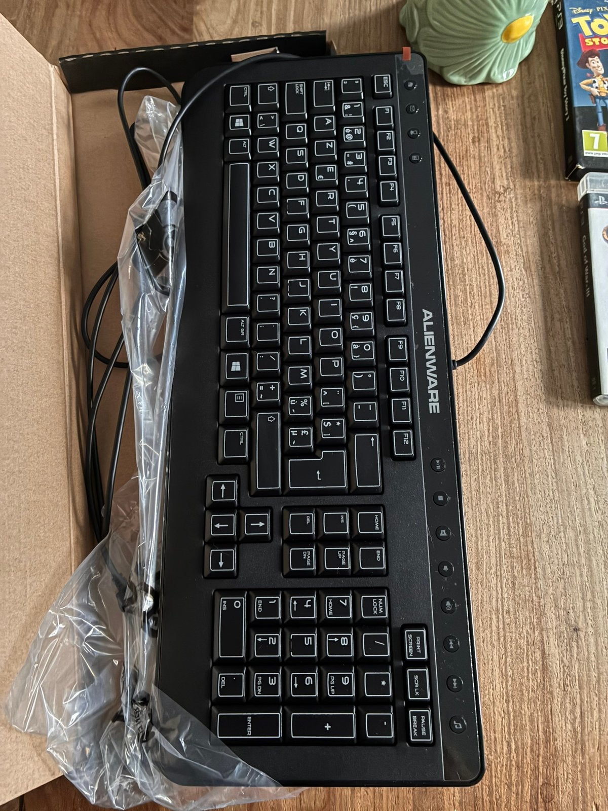 Nieuw gaming toetsenbord Alienware, Neuf, Clavier gamer, Azerty, Enlèvement