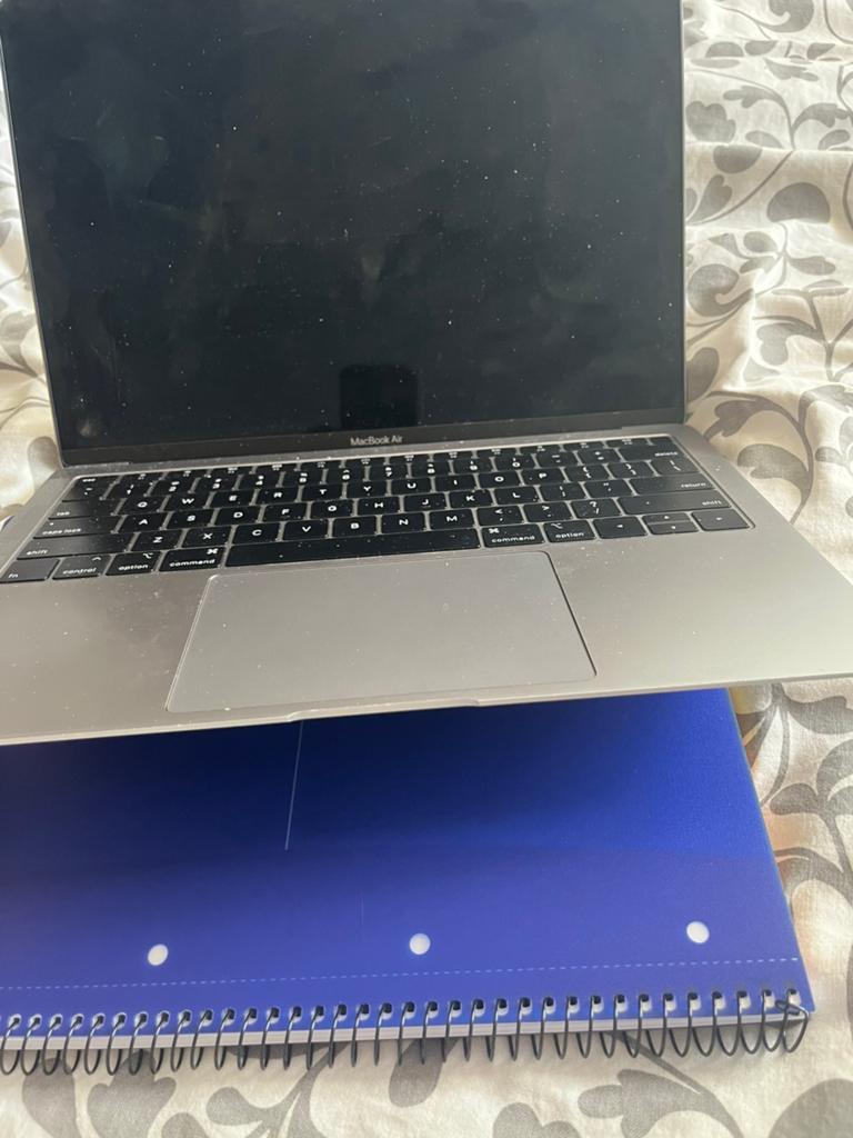 MacBook I5 2020, Computers en Software, Apple Macbooks, Ophalen, Zo goed als nieuw, MacBook