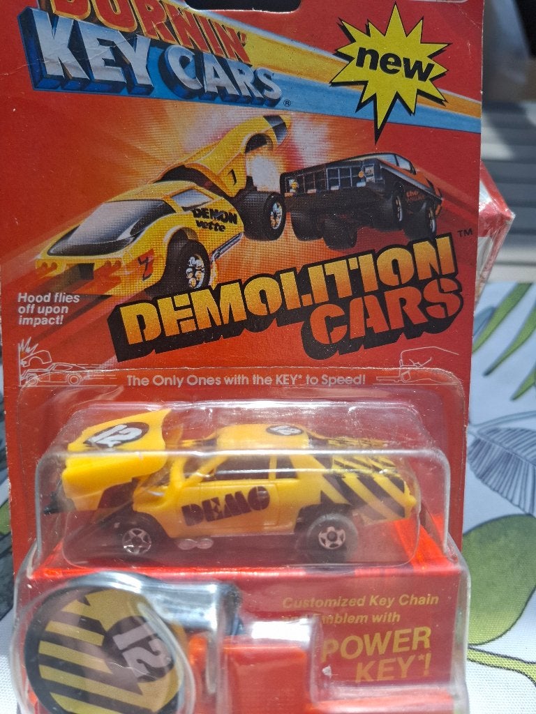 Matchbox 12 BURNIN’ KEY CARS DEMOLITION CARS MINT, Enlèvement, Comme neuf