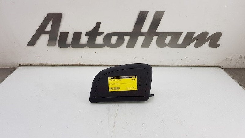 AIRBAG SIEGE Nissan Pixo (D31S) (01-2009/10-2013), Germany@nissan-services.eu, Kronenweg 38
50389  Wesseling, DE, Utilisé, Nissan
