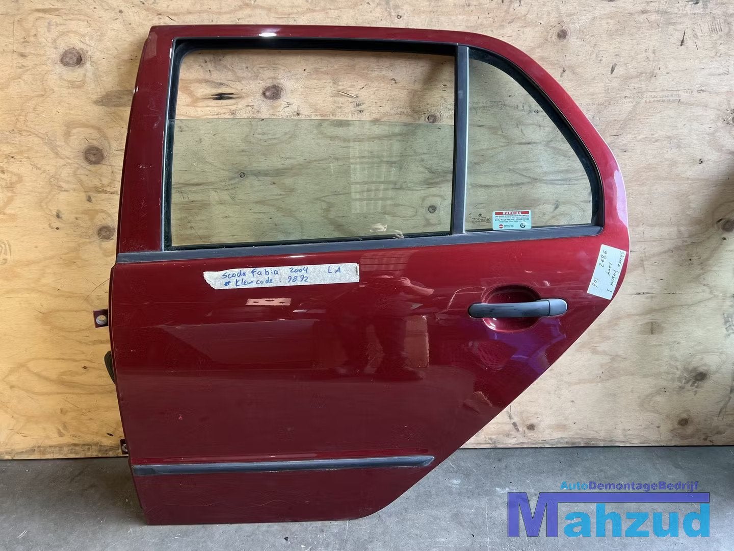 SKODA FABIA 1 HATCHBACK ROOD 9892 links achter deur 1991-200, Auto-onderdelen, Deur, Tr. Vaclava Klementa 869
293 01  Mlada Boleslav, CZ