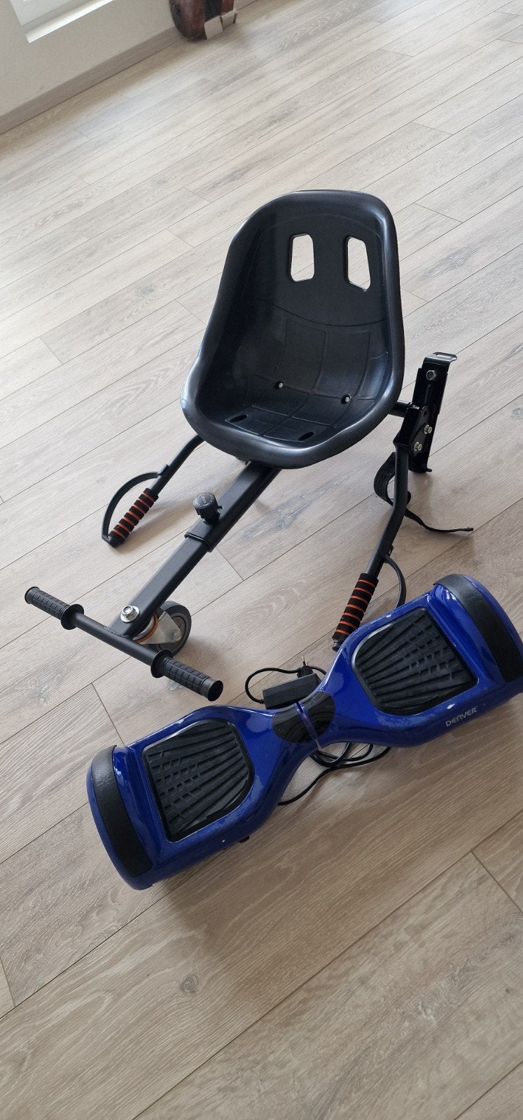 Hoverboard Denver + siège GoKart – Très bon état, Enfants & Bébés, Enlèvement, Utilisé