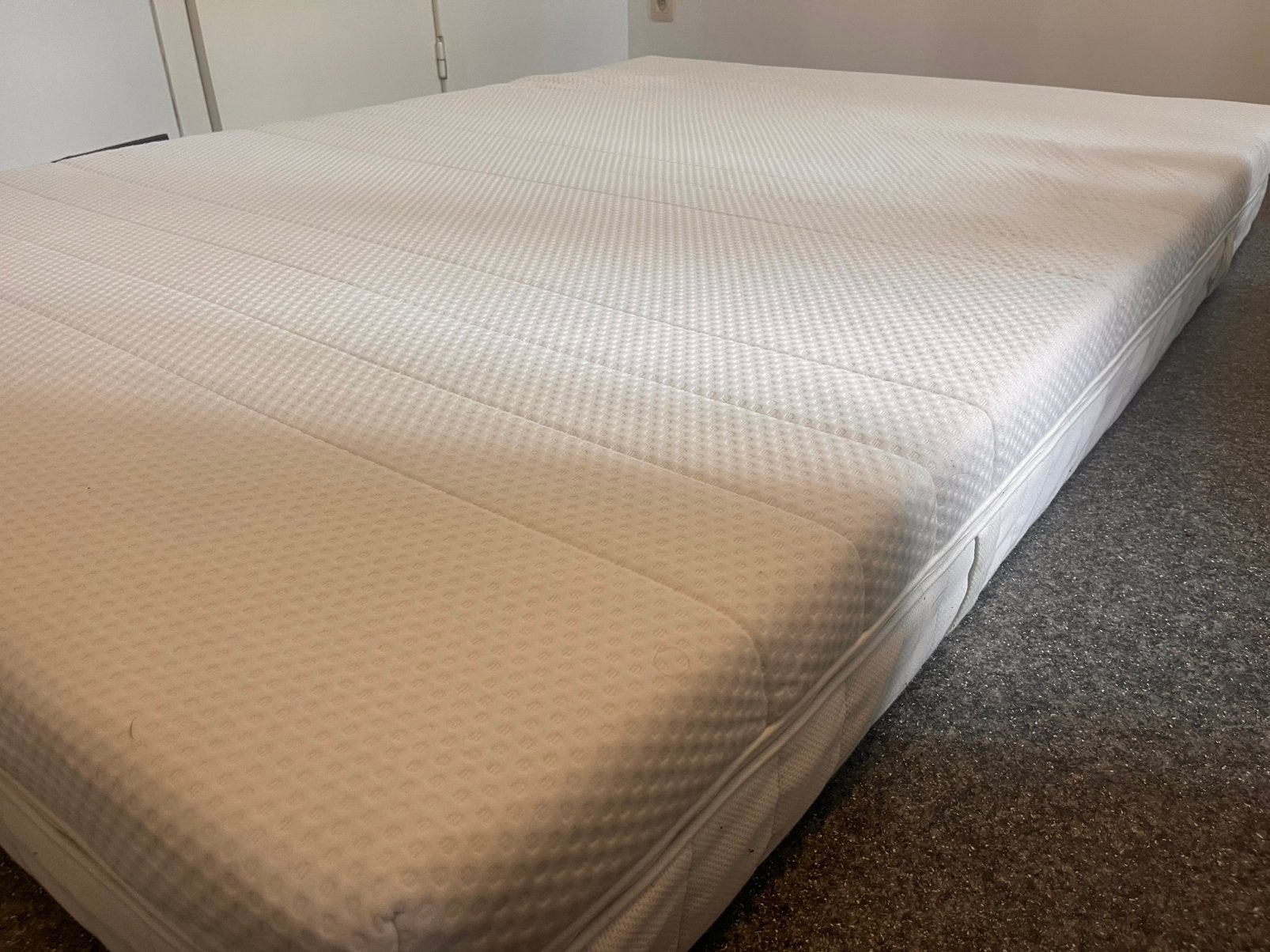 ÅKREHAMN Foam mattress, Huis en Inrichting, Ophalen, Zo goed als nieuw, Wit