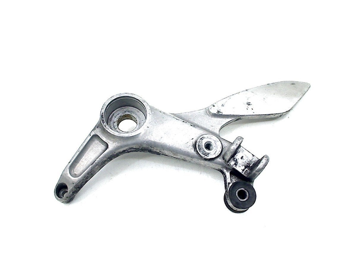 REPOSE PIEDS AVANT GAUCHE Honda, Dhr. S. di Majo, Utilisé, Info@cama-motorparts.nl, P.J. Troelstraweg 8 8
3144 CX  MAASSLUIS, NL