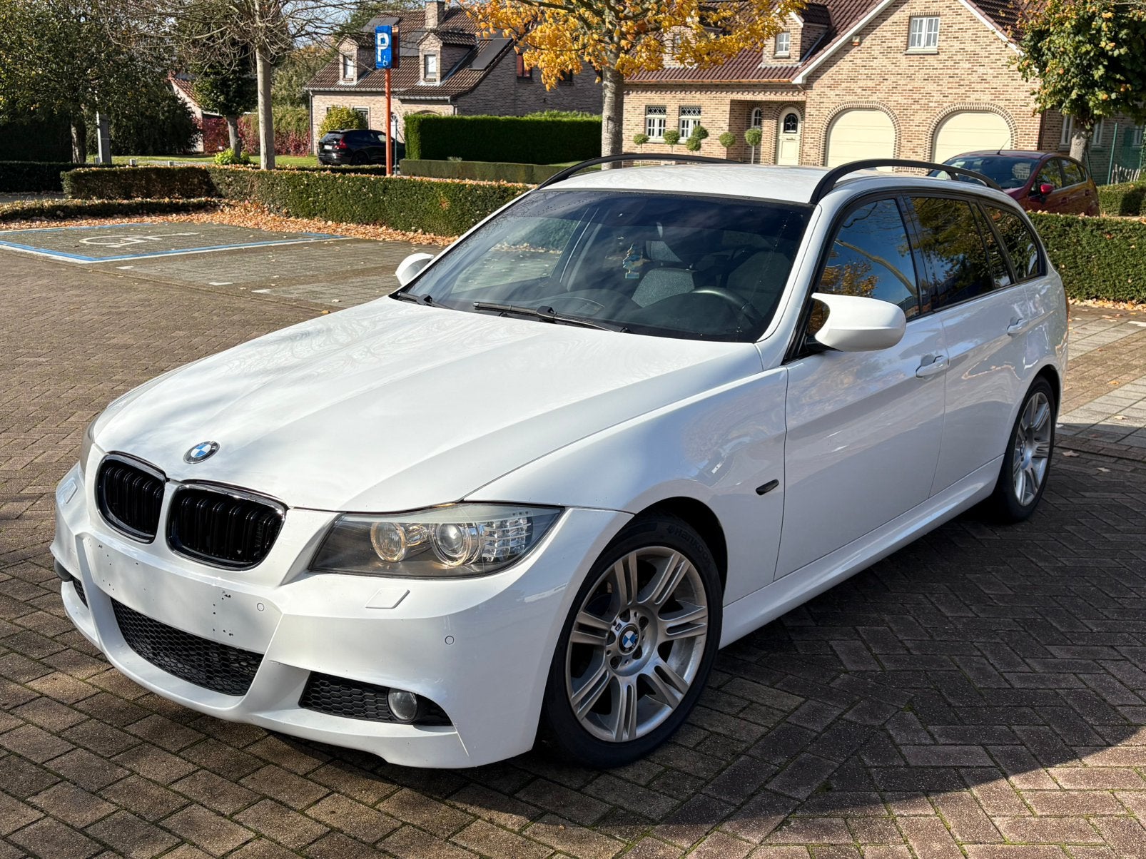 Bmw e91 318i 173 000 km 2009 essence 2.0, Enlèvement, Comme neuf