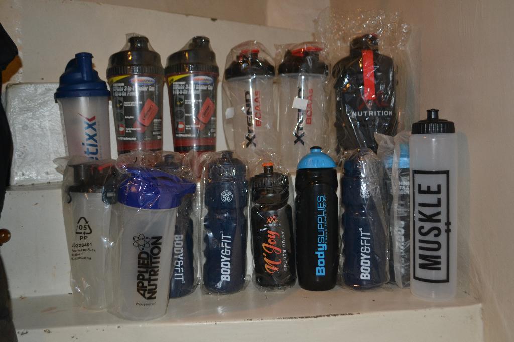Shakers, bidons - neufs, Sports & Fitness, Sports & Fitness Autre, Enlèvement ou Envoi, Neuf