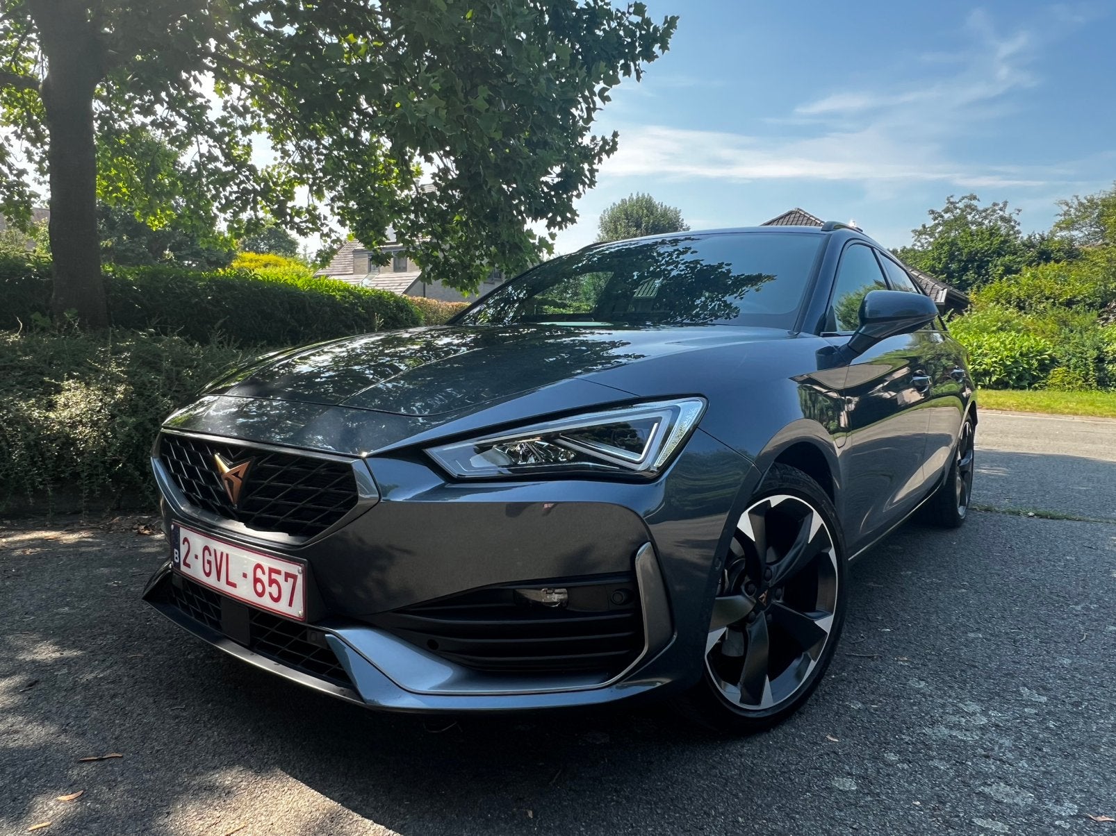Cupra leon plug in hybride, Autos, Cupra, Particulier, Leon, ABS, Caméra de recul, Airbags, Air conditionné, Alarme, Android Auto