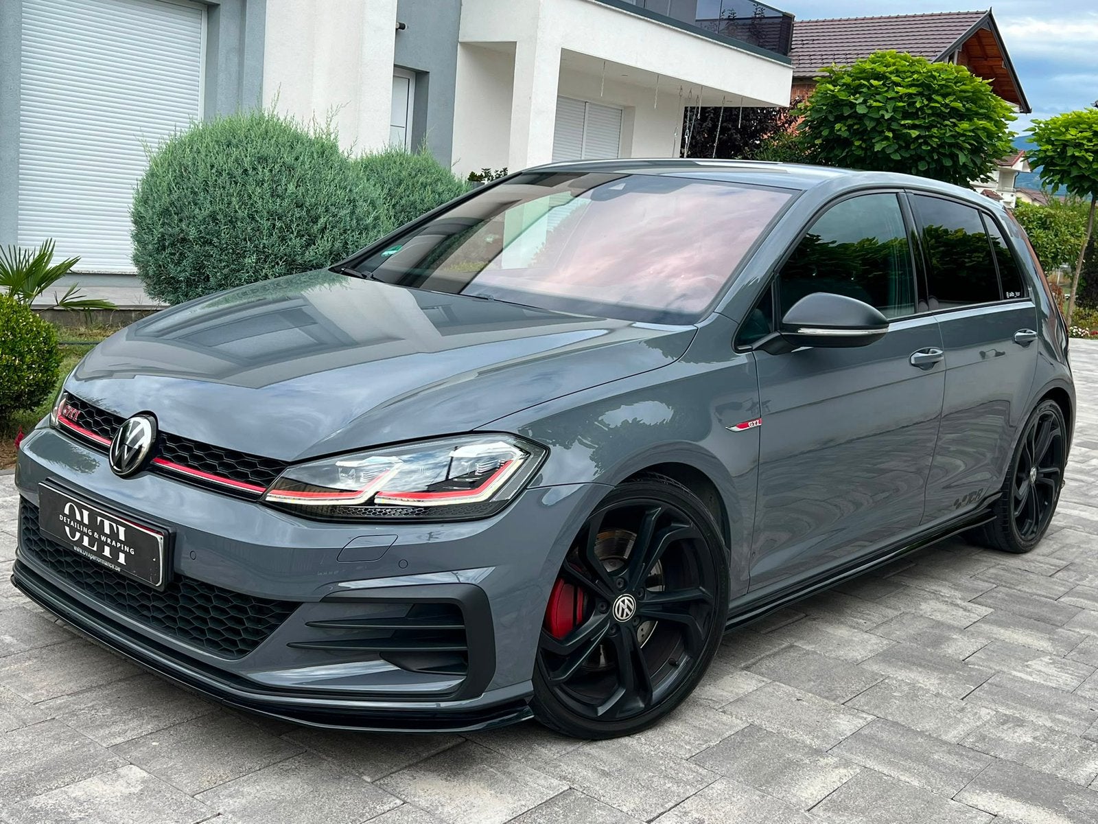 Volkswagen Golf GTI TCR|106 xxxkm|full history|DCC|Dynaudio, Auto's, Dealer onderhouden, 4 cilinders, 1984 cc, Alcantara