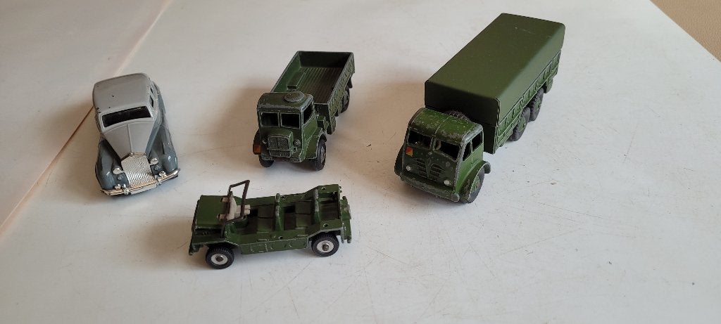 lot oude dinky toys, Ophalen of Verzenden, Dinky Toys