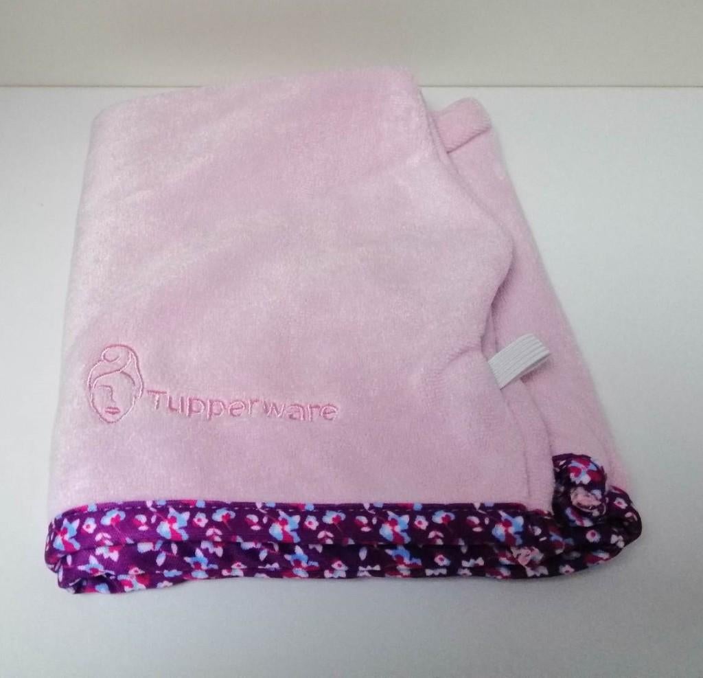 Tupperware™ « Microfiber - Haarhanddoek » roze, Handtassen en Accessoires, Uiterlijk | Haarverzorging, Nieuw, Haardroger, Verzenden