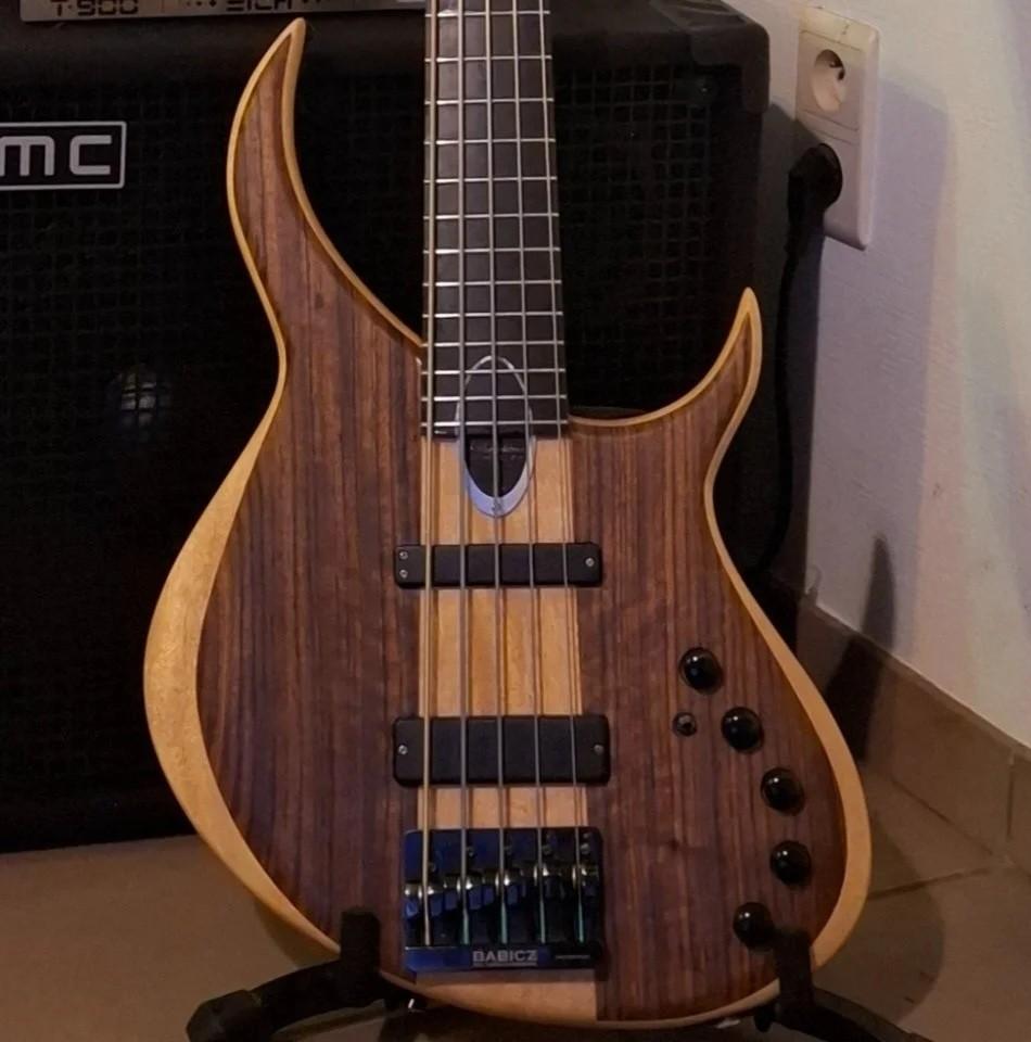Meridian Aural II 5-string (met nieuwe Gotoh Res-o-lites), Muziek en Instrumenten, Ophalen of Verzenden, Zo goed als nieuw, Elektrisch