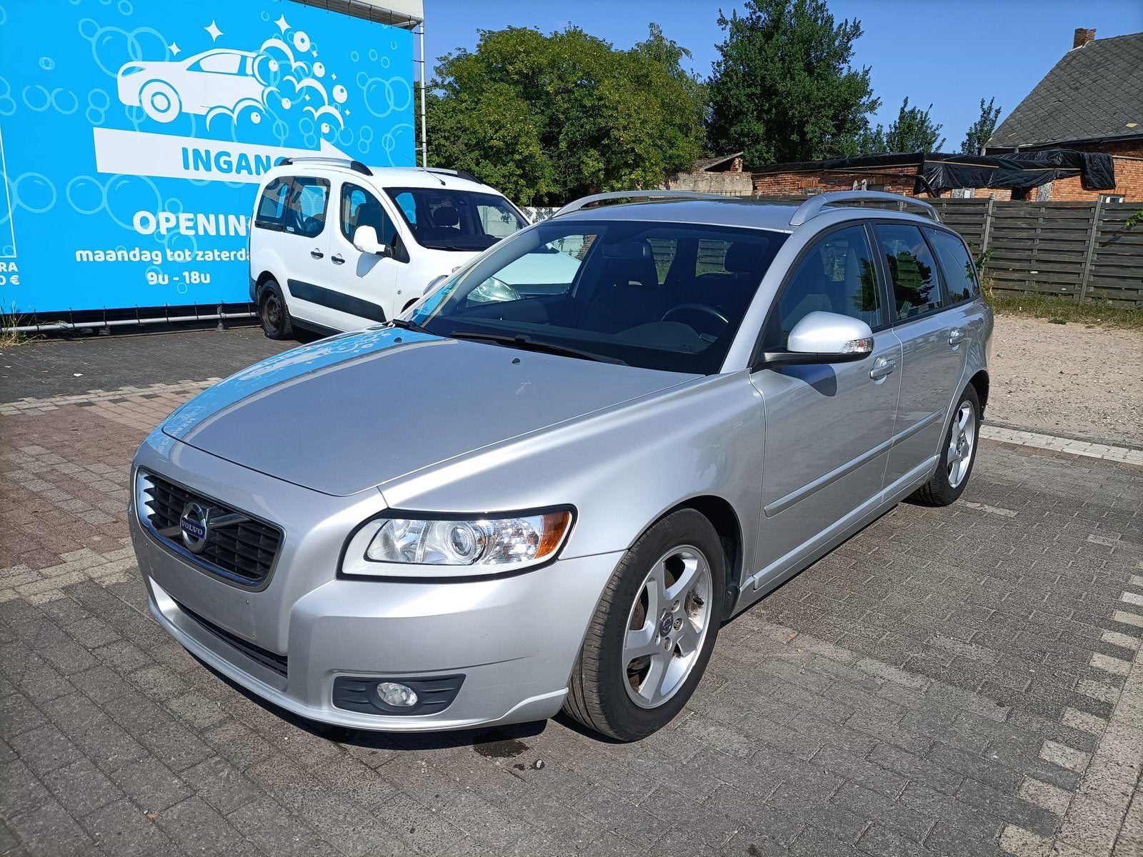 VOLVO V 50, Achat, Entreprise, Boîte manuelle, Entretenue par le concessionnaire