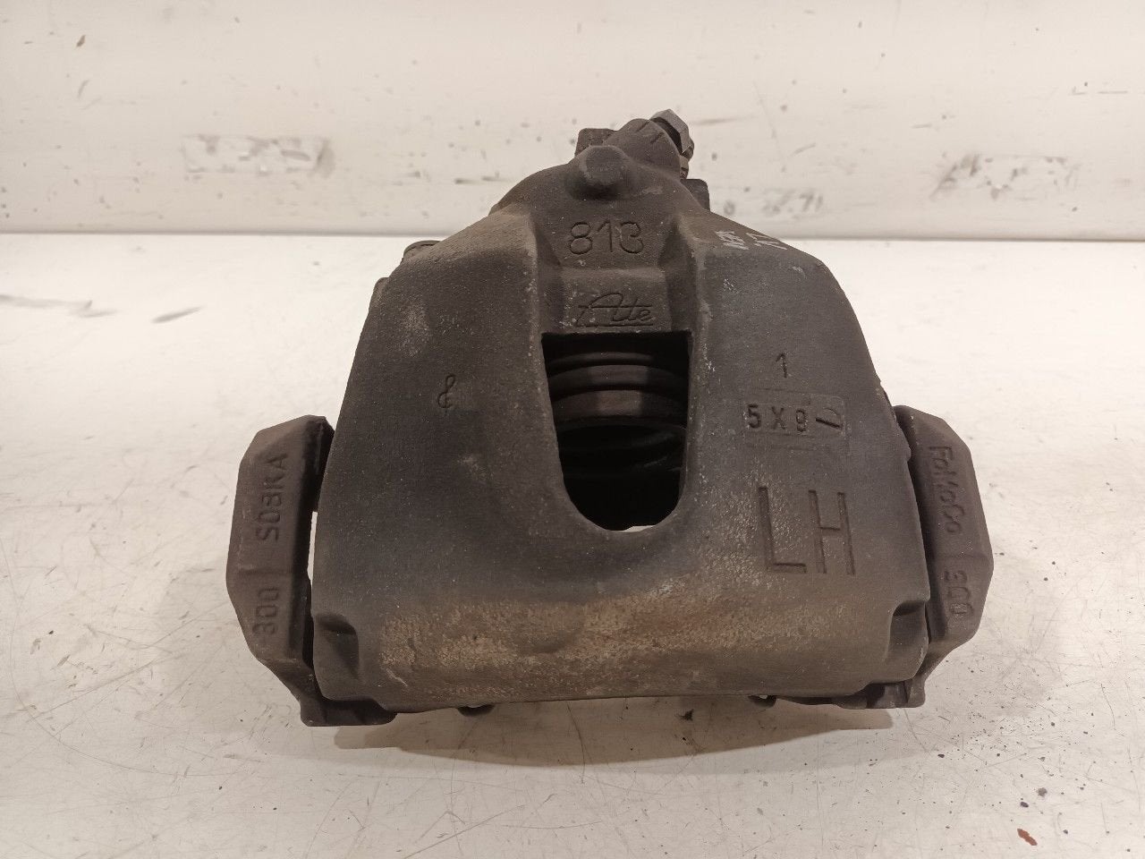 Remklauw links voor Ford Transit Connect, Onderdelen@venauto.nl, Van der Ven Autorecycling B.V., Gebruikt, Ettenseweg 76, 4706 PB Roosendaal, The Netherlands