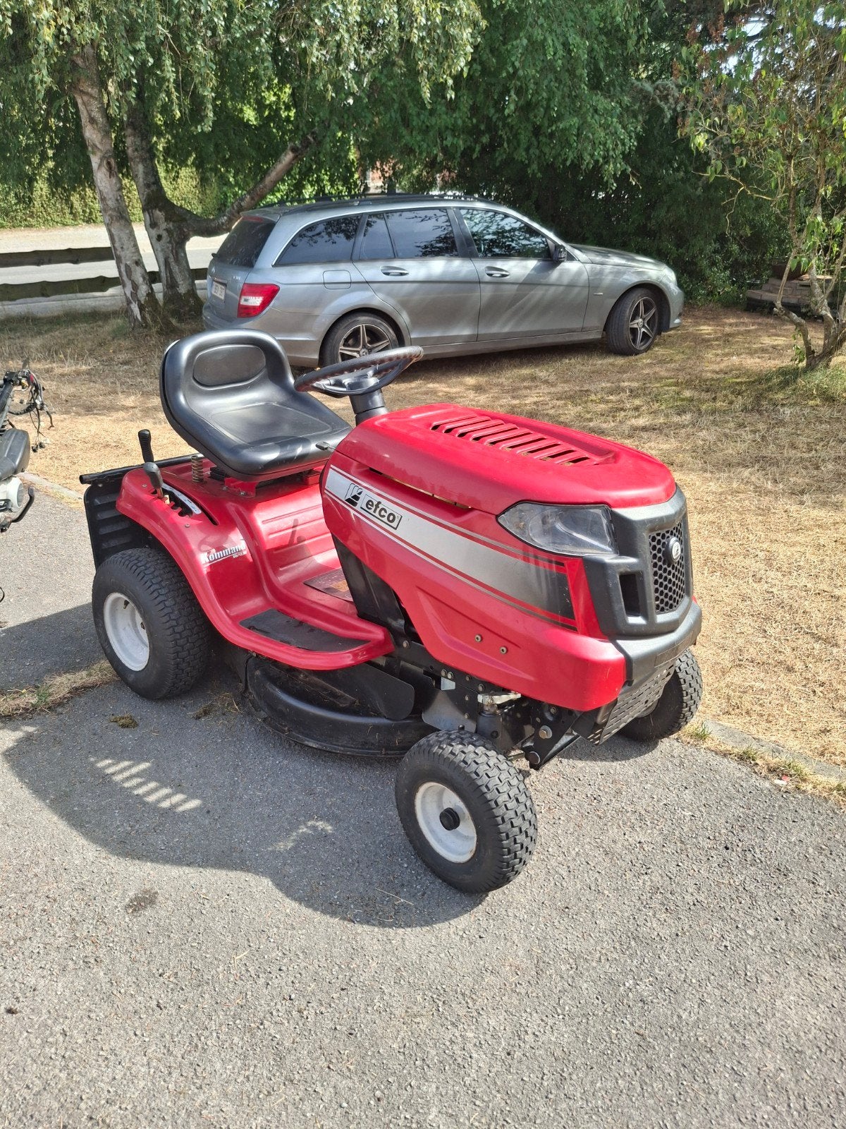 Très beau tracteur tondeuse EFCO., Jardin & Terrasse, Enlèvement ou Envoi, Bac de ramassage