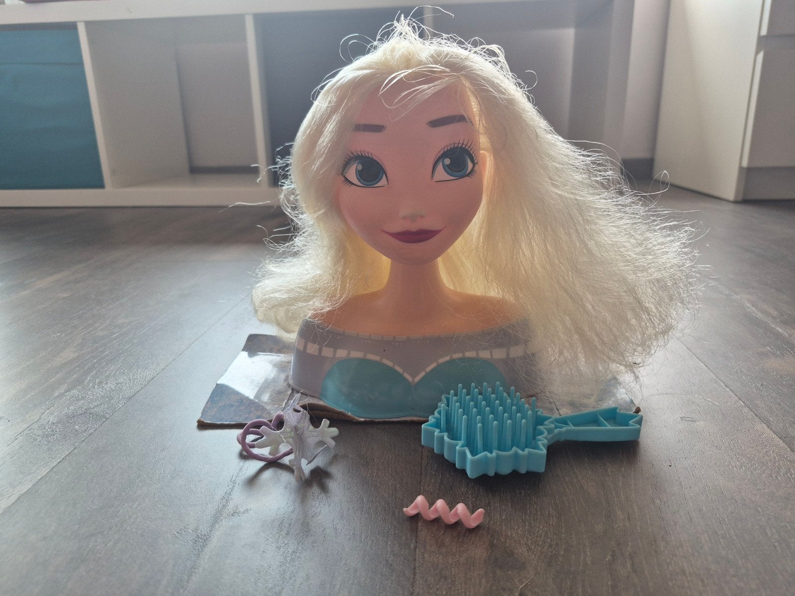 Buste à coiffer Elsa (La Reine des Neiges / Disney), Enlèvement, Utilisé, Film, Figurine ou Poupée