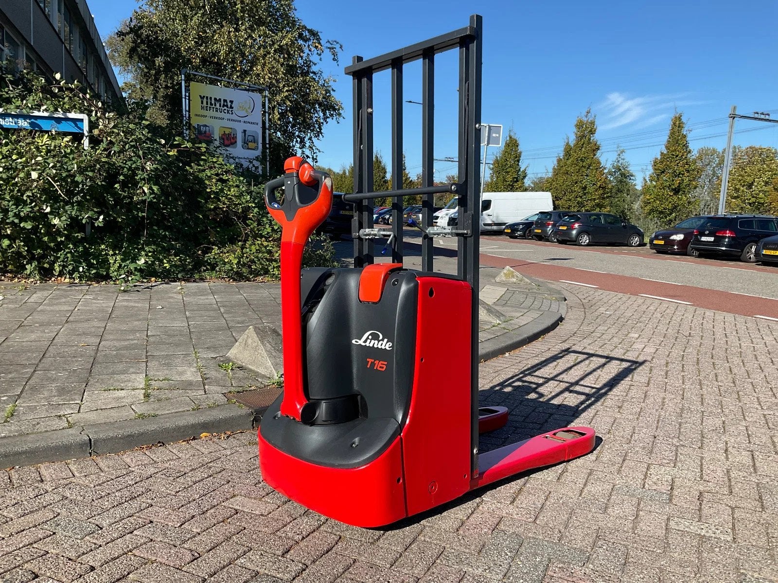 Linde T16 1600KG BREDE PALLETWAGEN / HEFTRUCK, Linde, Électrique, Transpalette, Marconistraat 2
3133KL  Vlaardingen, NL