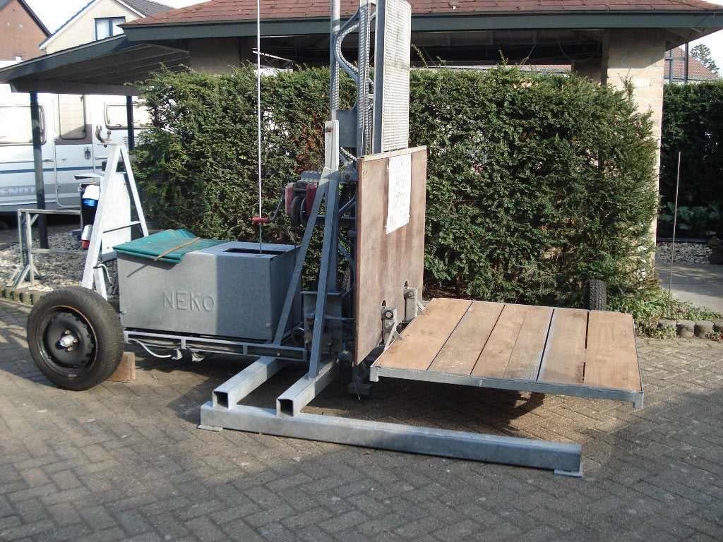 prima in orde gemaakte NEKO bouwlift 9 meter 380 volt, Doe-het-zelf en Bouw, Ophalen, Gebruikt, Bouwlift