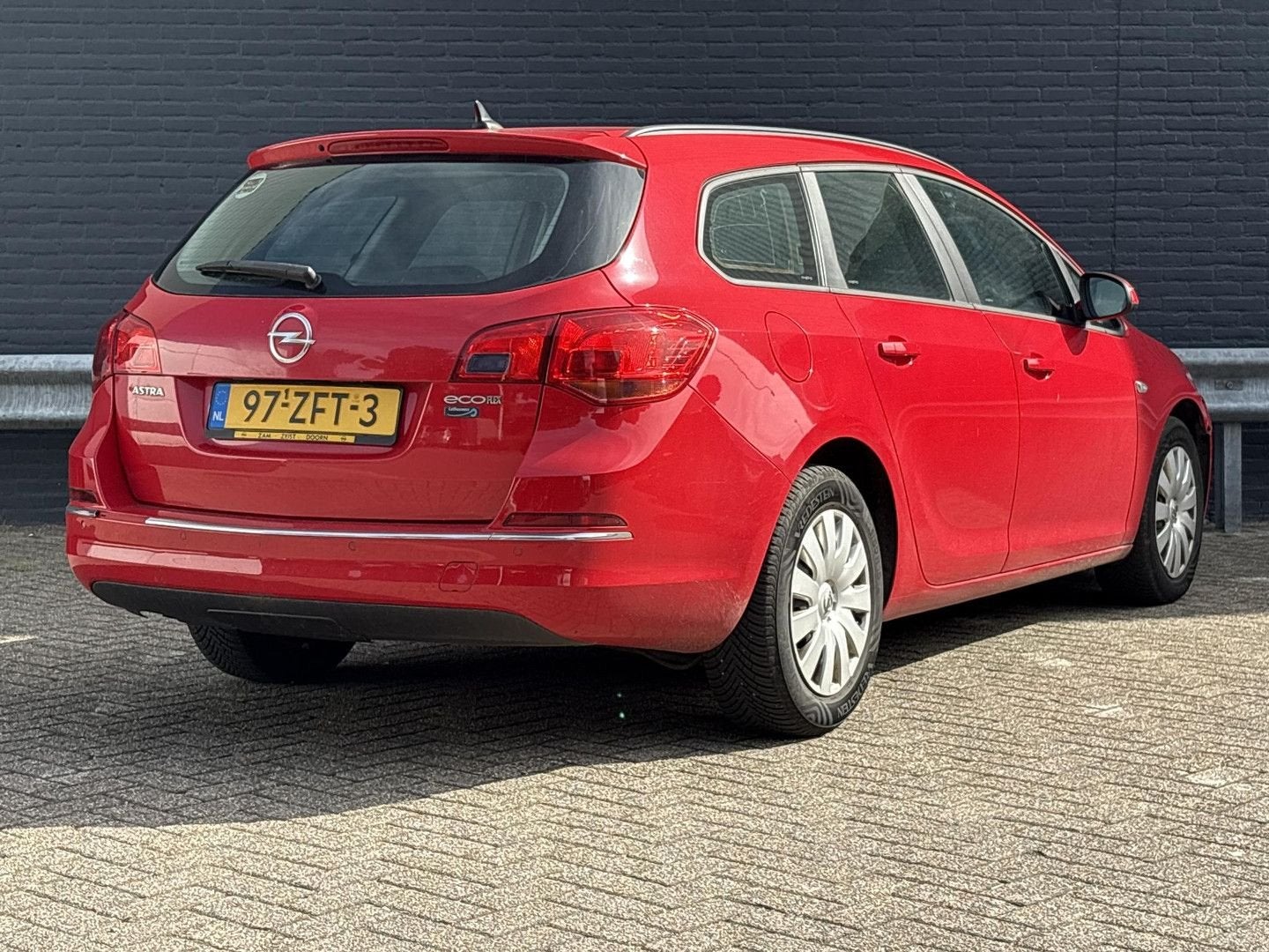 Opel Astra Sports Tourer 1.7 CDTi Cosmo | Airco | Cruise | N, Auto's, Zwart, Bedrijf, Electronic Stability Program (ESP), Astra