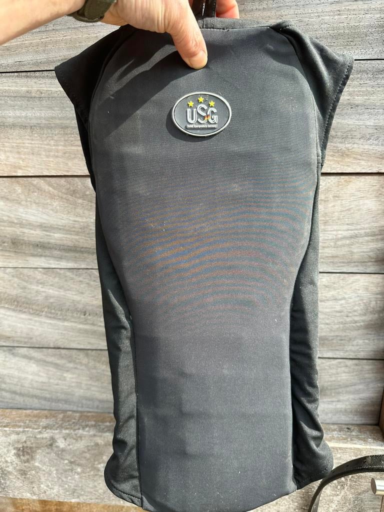 Bodyprotector - rugbeschermer USG maat xs, Dieren en Toebehoren, Paardrijkleding, Ophalen, Zo goed als nieuw, Bovenkleding