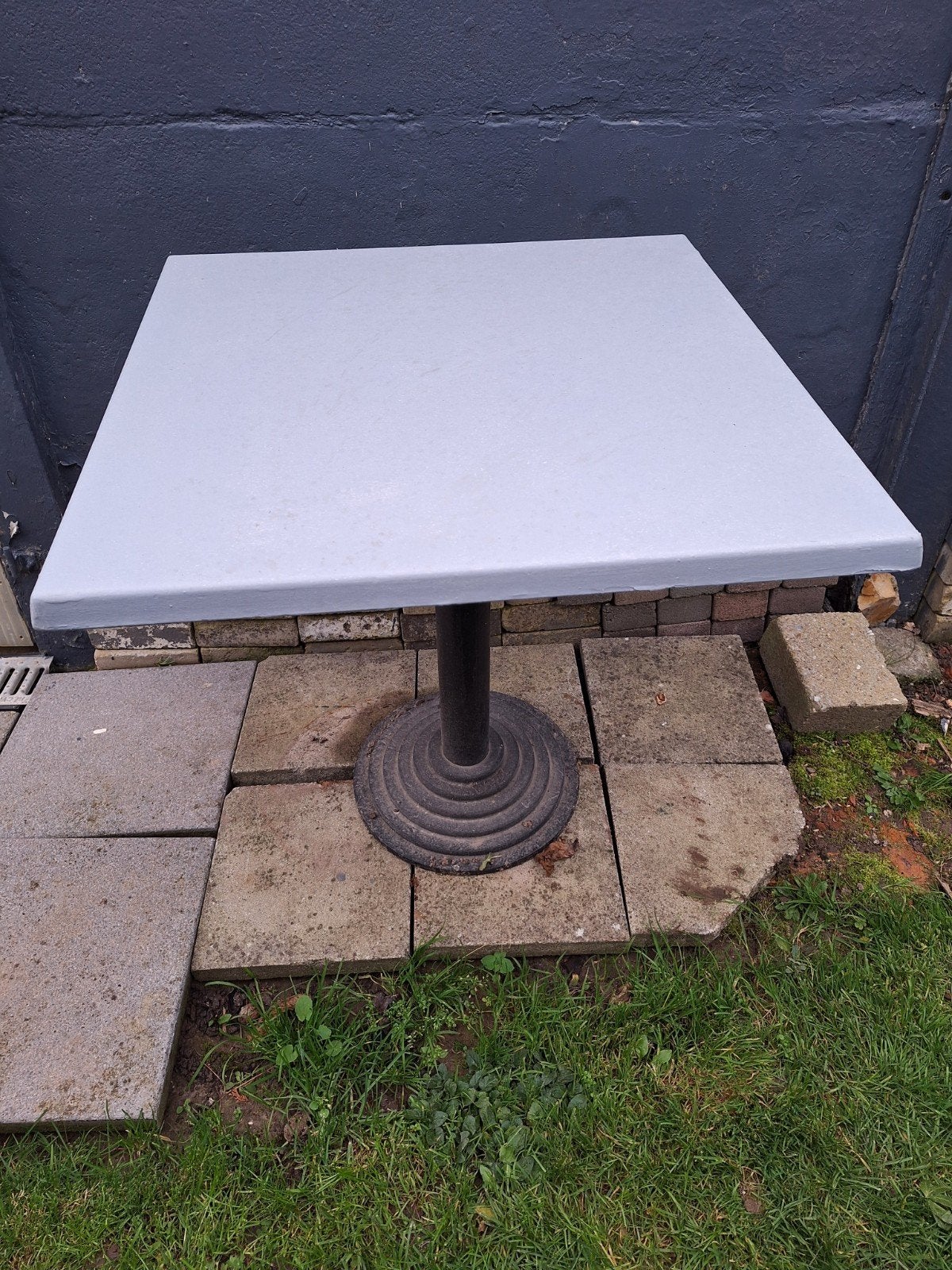 2 TERRAS- OF TUINTAFELS, Tuin en Terras, Tuintafels, Ophalen, Gebruikt, Vierkant, Metaal