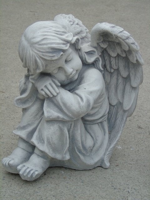 ange assis , une fille en pierre ..., Jardin & Terrasse, Enlèvement, Neuf