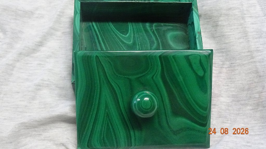 BOITE A BIJOUX EN MALACHITE MAGNIFIQUE, Antiquités & Art, Art | Art non-occidental, Fait main, Afrique, Autres matériaux, 4 cm