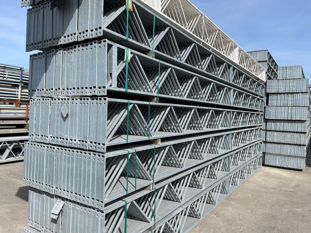 Fermes en treillis | Longueur = 7 320 mm | Hauteur = 400 mm, Enlèvement, Utilisé, Métal, Autres types