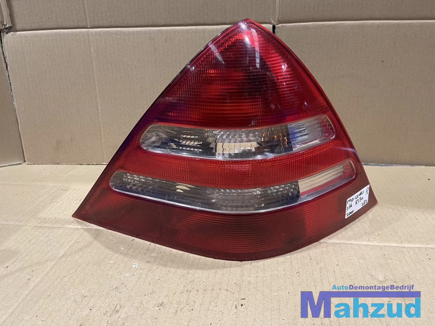 MERCEDES SLK R170 Rechts rechter achterlicht, Mercedes-Benz AG, Mercedes-Benz, Utilisé, Mercedesstrasse 120
70372  Stuttgart, DE