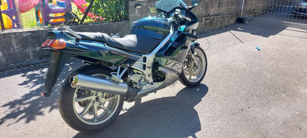 VFR 750 RC36, Motos, Motos | Honda, Permis Moto A, Occasion, Plus de 35 kW, Particulier