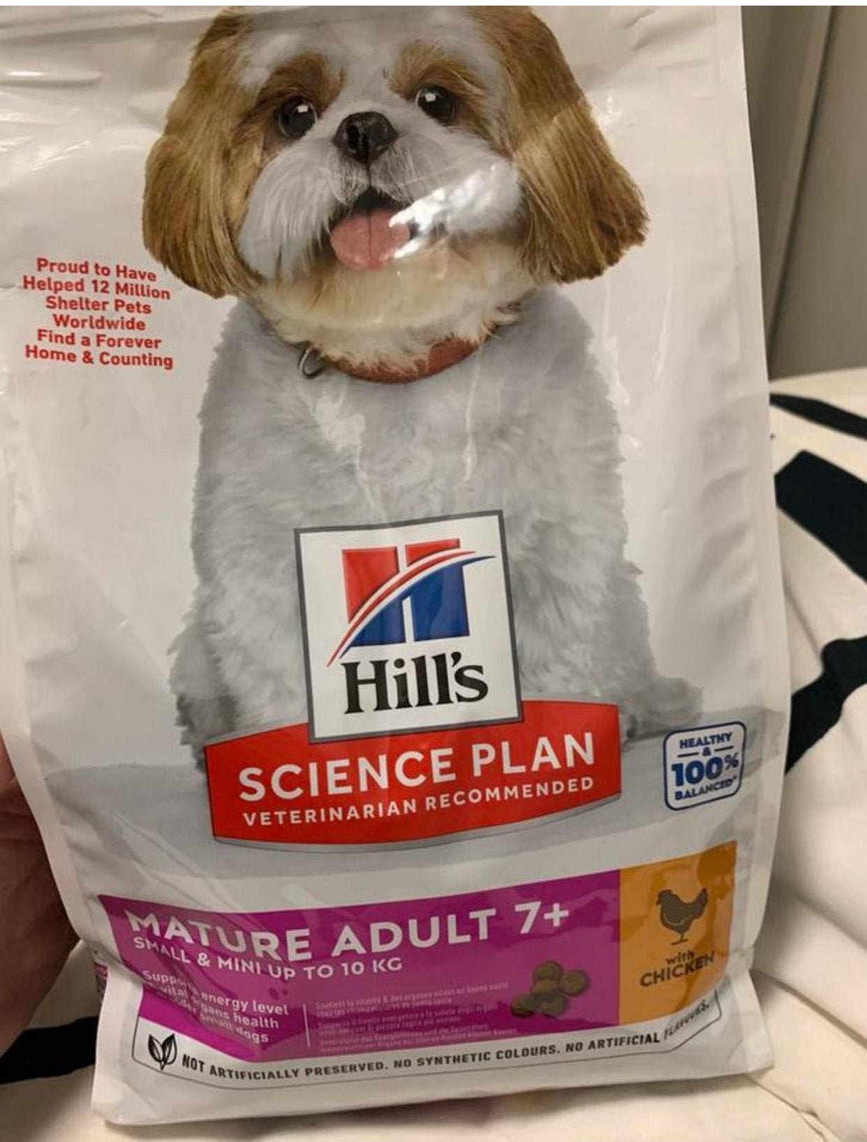 Croquettes pour chiens, Enlèvement