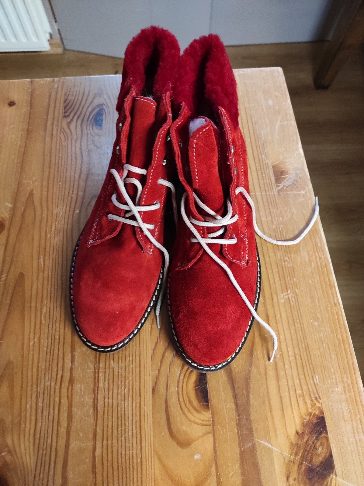 Rode winterbotjes, Ophalen