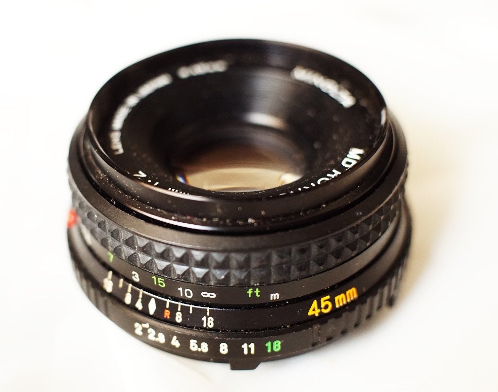 Minolta MD Rokkor 45 mm F/2 ( PANKAKE ) pour Minolta md/mc, TV, Hi-fi & Vidéo, Enlèvement ou Envoi, Utilisé, Reflex miroir, Minolta