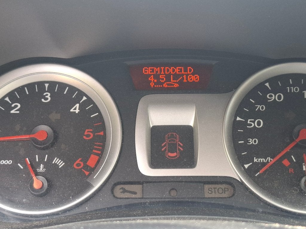 Renault clio grandtour, Autos, Renault, Euro 5, Achat, Boîte manuelle, Entretenue par le concessionnaire