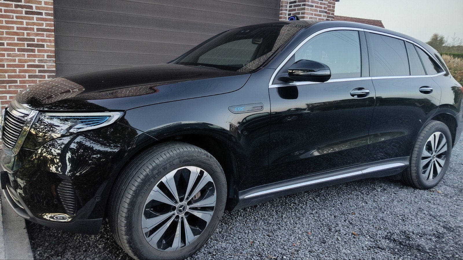 mercedes benz eqc 400, Autos, Achat, Carnet d'entretien, Noir, 5 portes