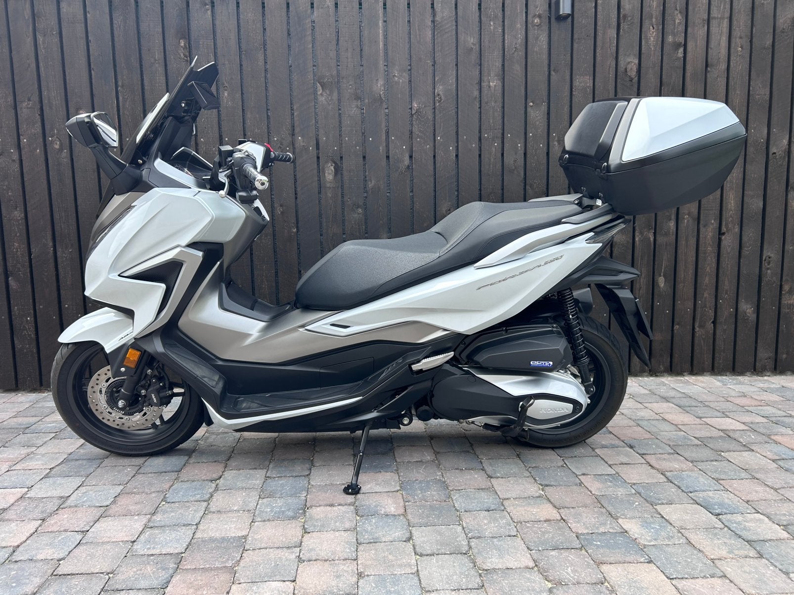 Honda forza 350, Motos, Particulier, Scooter