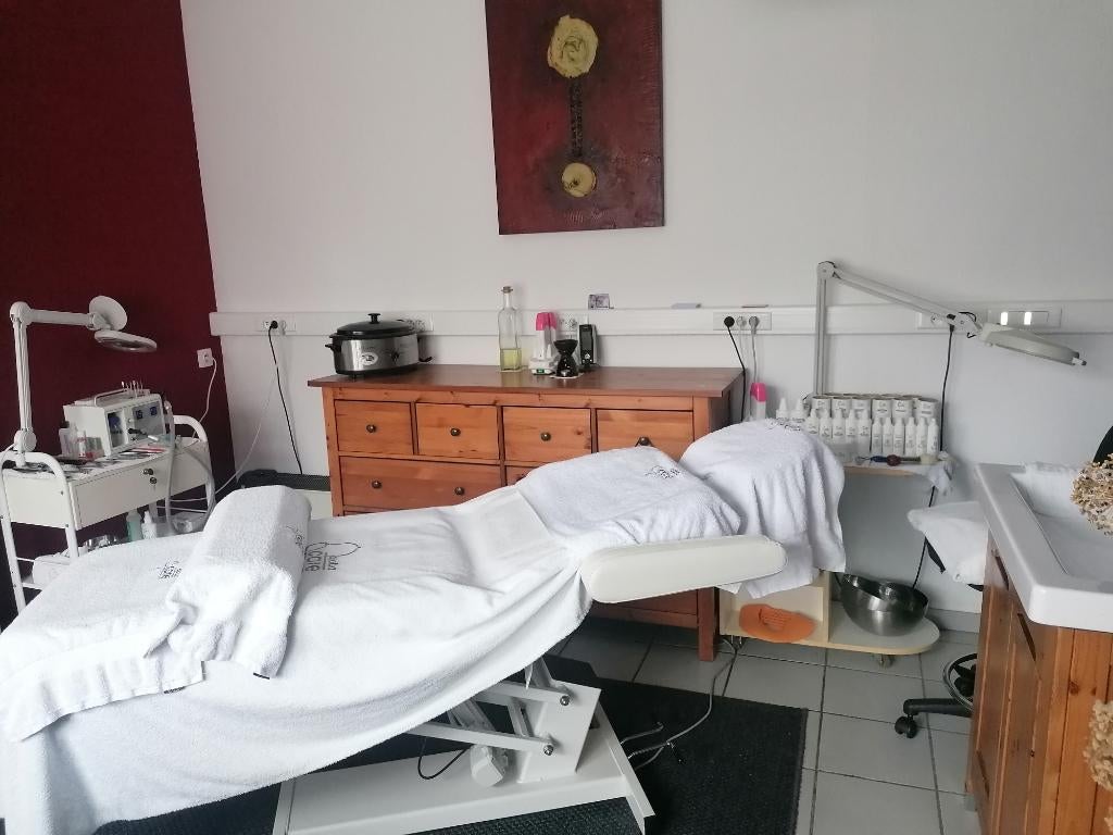 Praktijkruimte te huur voor med. pedicure of nagelstyliste, Hoekwoning, Leuven