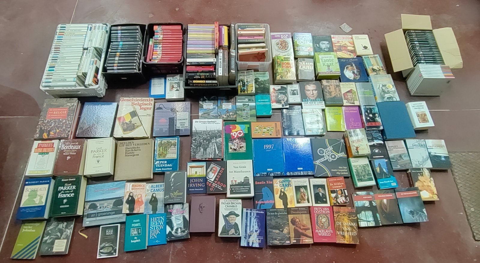 Collectie boeken romans thriller Knack De morgen standaard, Ophalen, Zo goed als nieuw